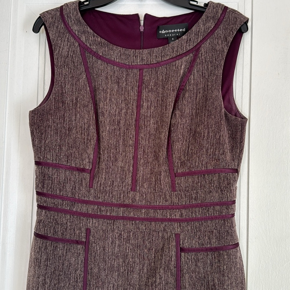 Sleepless dress. Connected apparel.